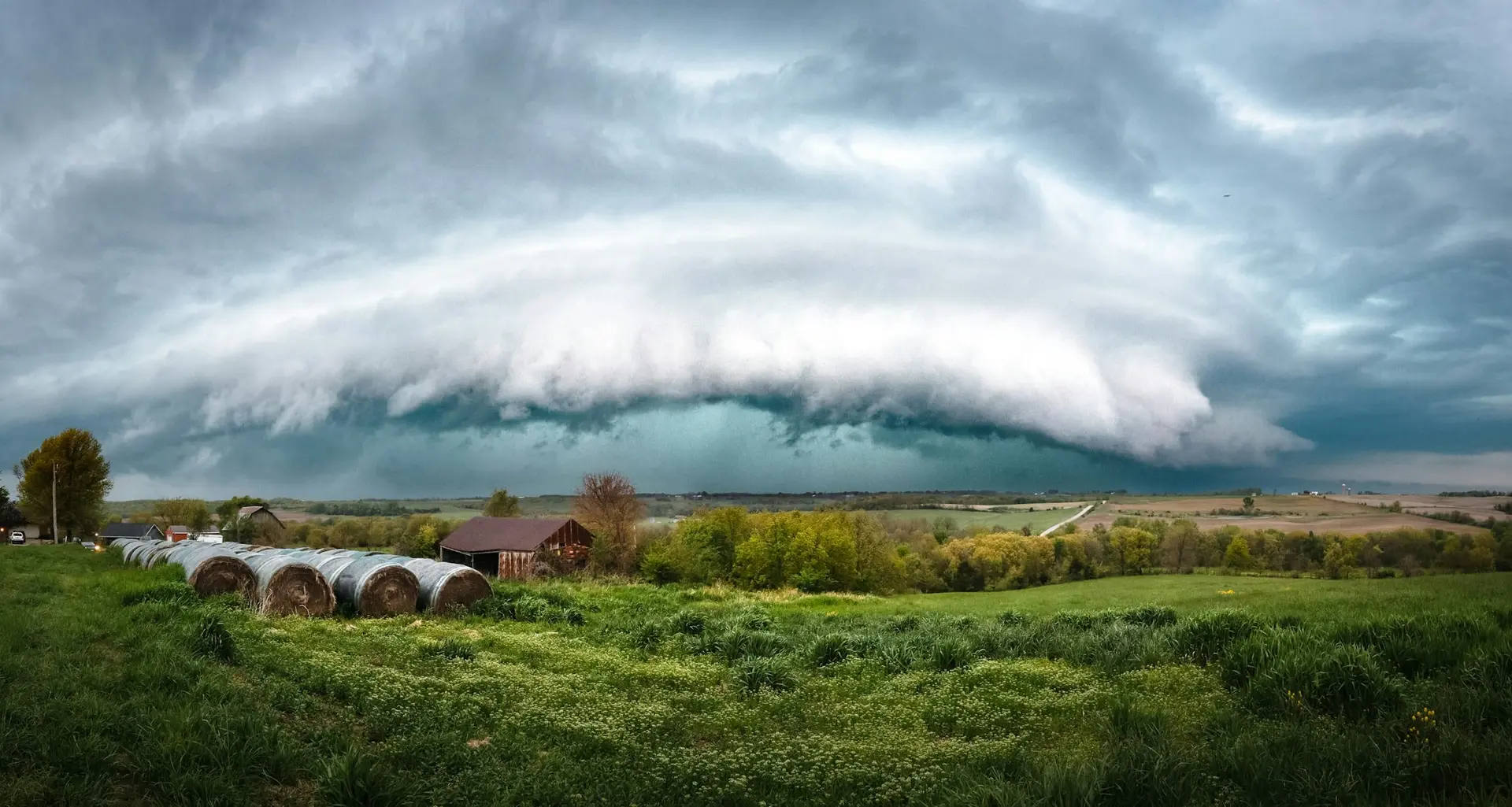 Shelf cloud rolling over Green Country farmland ahead of a hail storm
